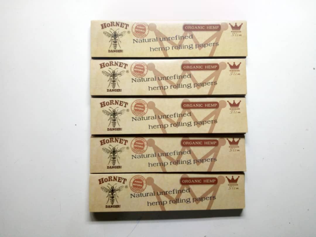 King Size Rolling Paper - 5 Booklets + 2 Free Tips