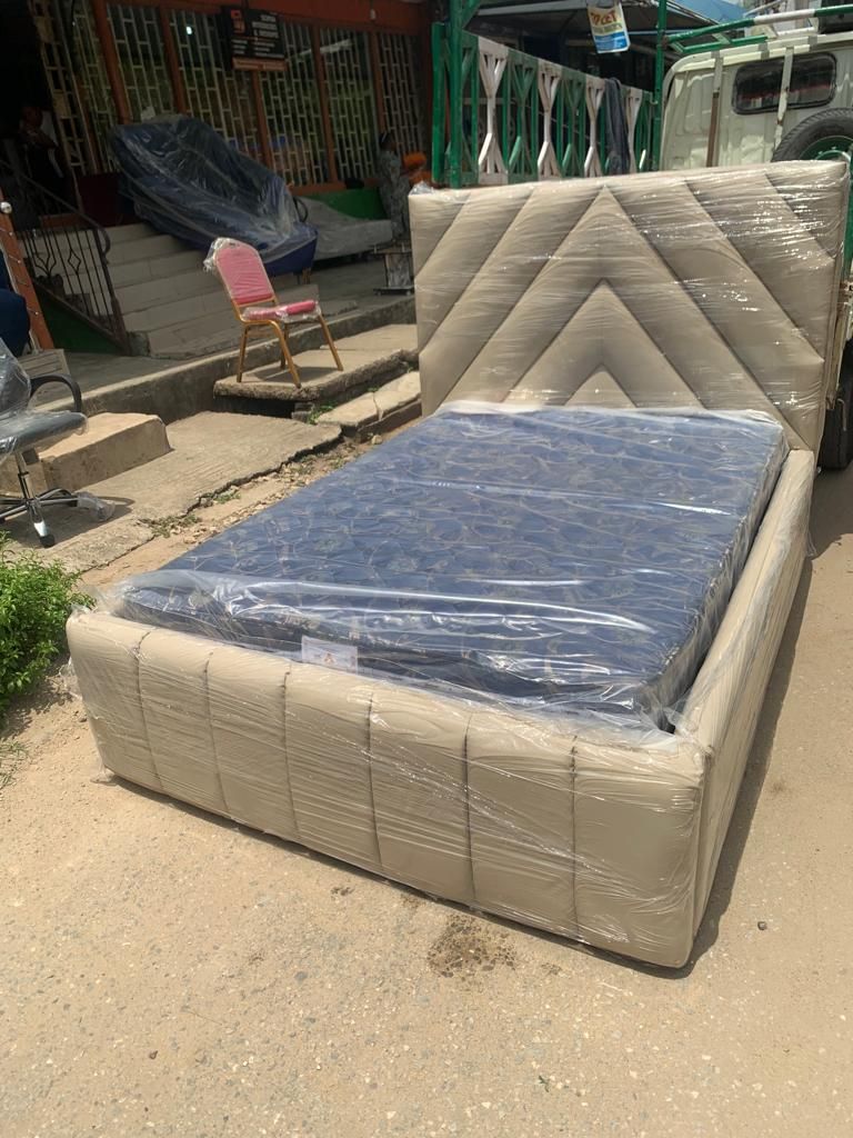 Bedroom 4.5x6 Bed, Fabric Padding Frame(Lagos,IB)