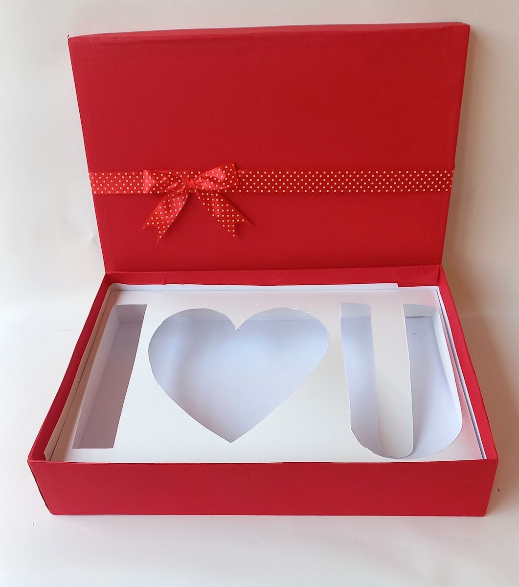 LOVE GIFT   BOX