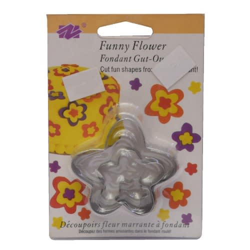 Flower Shape Fondant And Cookies Cut Out