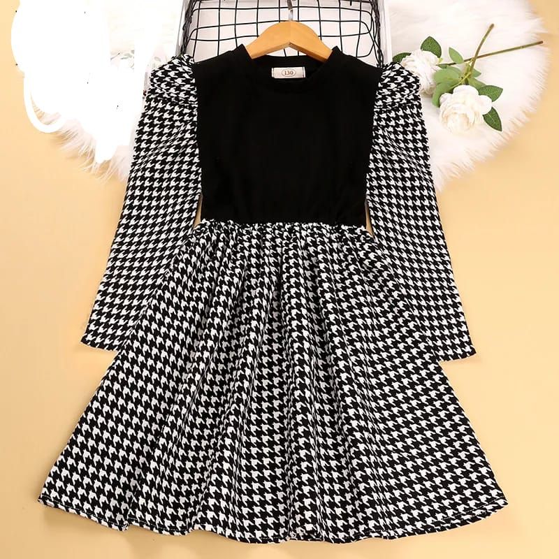 GIRL WHITE BLACK PLAID DRESS GOWN   - G118