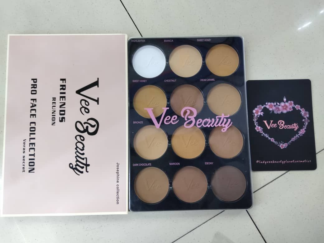 New Vee Beauty 12 In One  Powder Palette