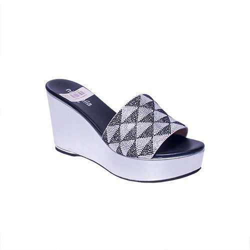 Nila  Nila Wedge Slippers - White And Black