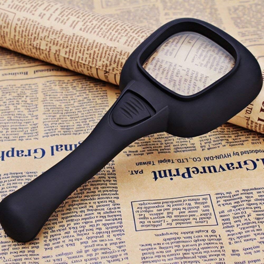 Handheld Magnifying Lens With Light