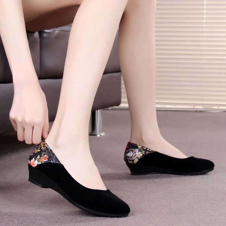 Women's Low  Shoes Embroider Flower Heel  Classic Platform Black