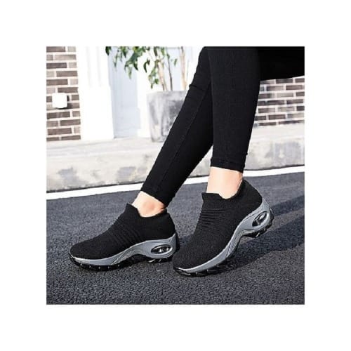 Quality Women's Sneaker - Black