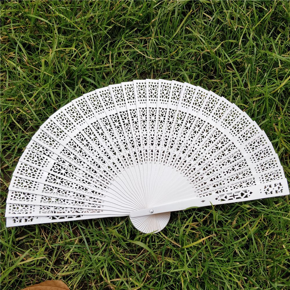 Hand Carved Fan 1pcs Pocket Bamboo Fans 2020 Bamboo Party New Summer Wedding Wooden Chinese 25# Fan Style Folding Favor