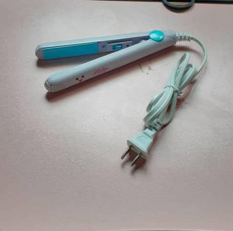Hair Straightener And Nylon Sealer