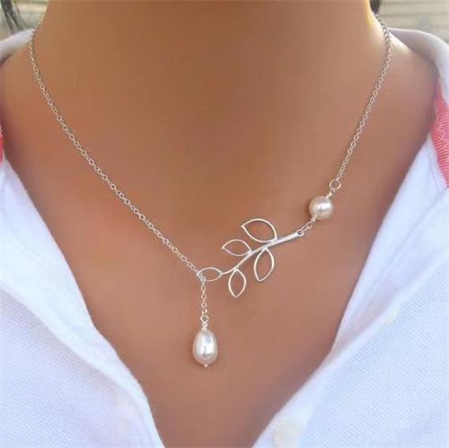 Leaf Pearl Water Drop Necklace