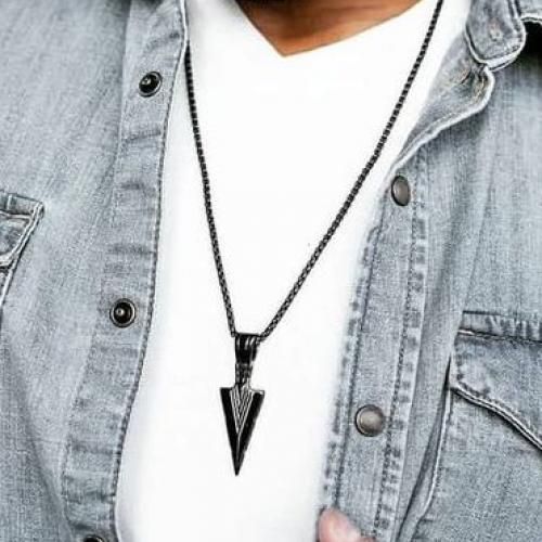 Men Matte Arrow Head Point Long Pendant Necklace. Black