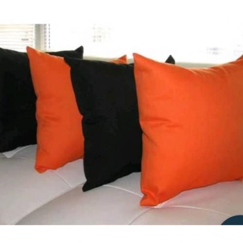 Quality Throw Pillows- 4 Pcs