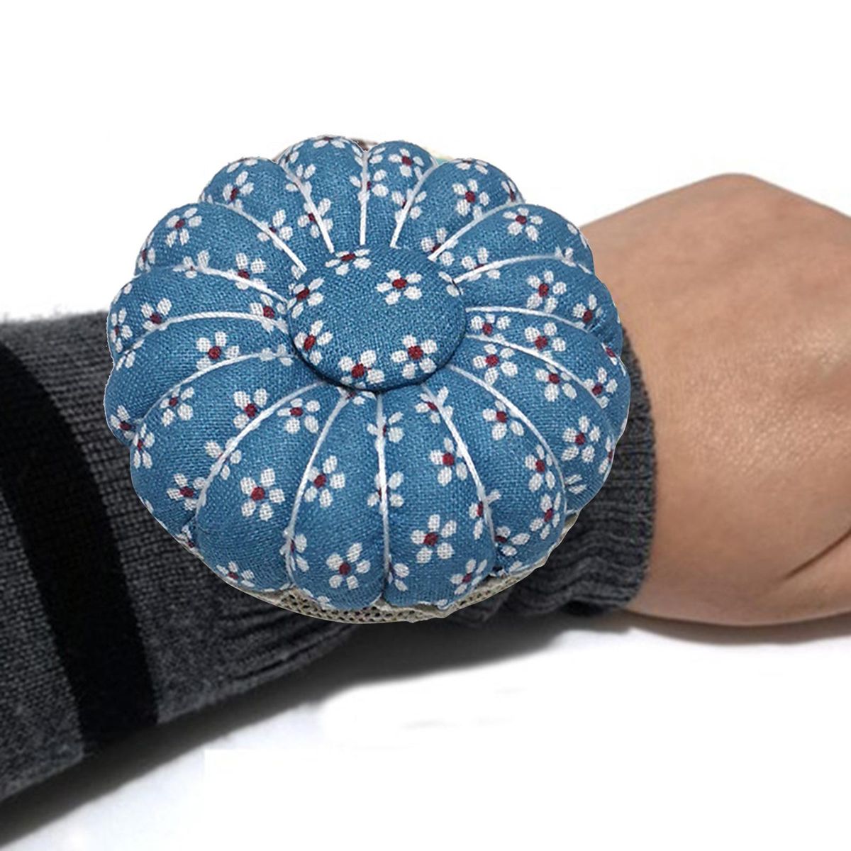 2-in-1 Wrist Pin Cushion Pumpkin Sewing Magnetic Needles Holder Blue