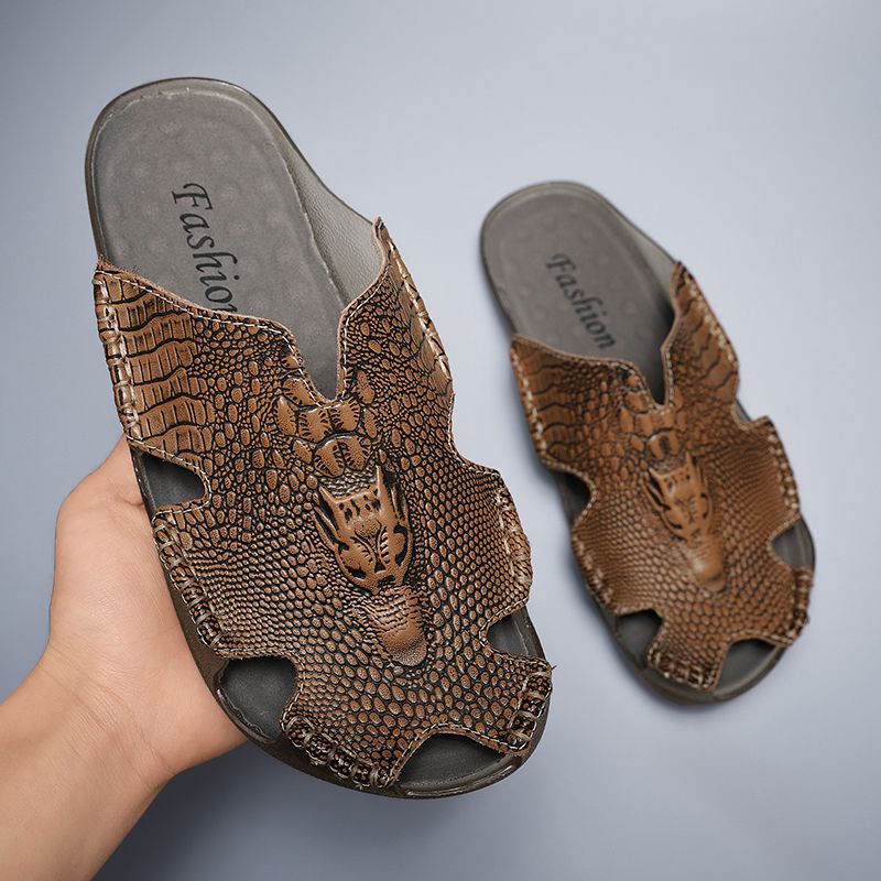 Handmade Sandals Men Shoes EUR Size 38-47 Crocodile Pattern Slip-Ons Sandals Top Quality Male Retro Slides Flats Shoes Italian Full Grain Leather Slippers Soft Comfortable Summer Outdoor Casual Shoes Brown