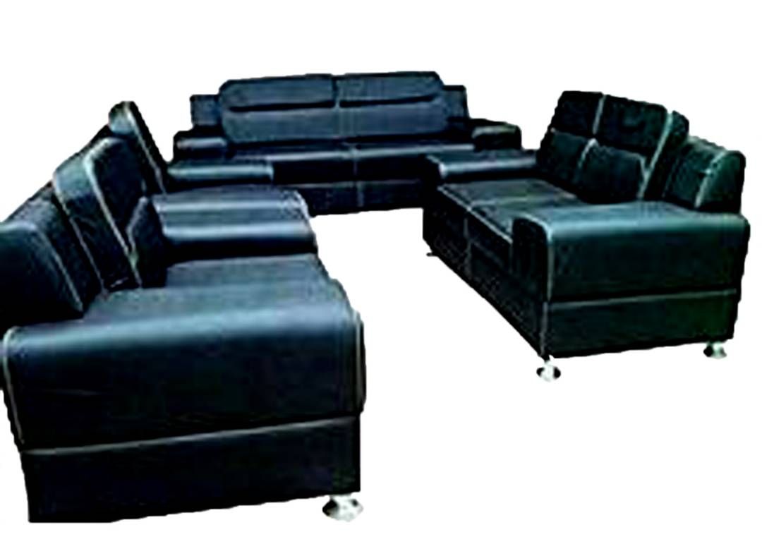 NEW DESIGN BLACK LEATHER 7 SEATER SOFA.  (Delivery To Lagos Only)