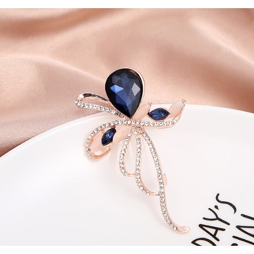 Women Brooch Design 05