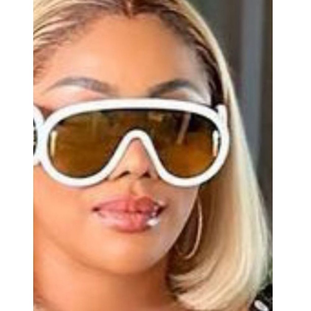 Latest Unique Ladies Sunshade Glasses