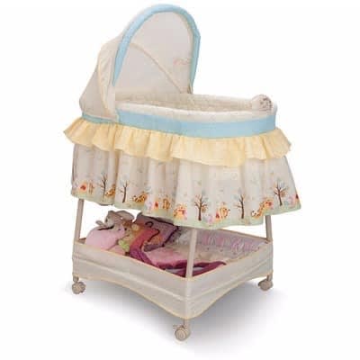 Disney Winnie The Poo Bassinet