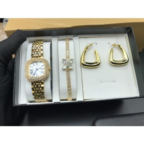 Set Of Ladies Jewelry - Non Tarnish