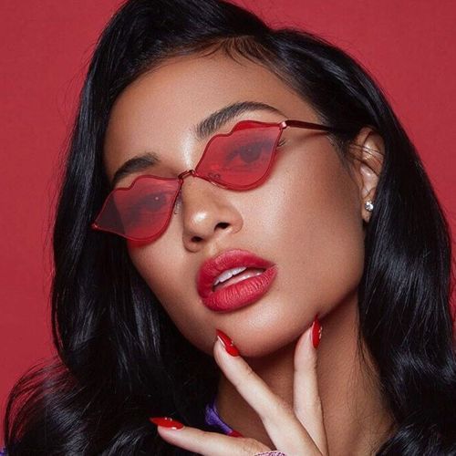 Ladies Trend Metal Personality Small Frame Lip Sunglasses Red Lens