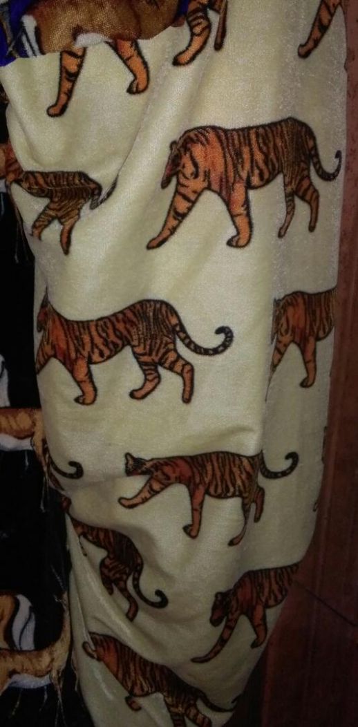 Isi Agu - Igbo Traditional Fabric 3yards (velvet Material)