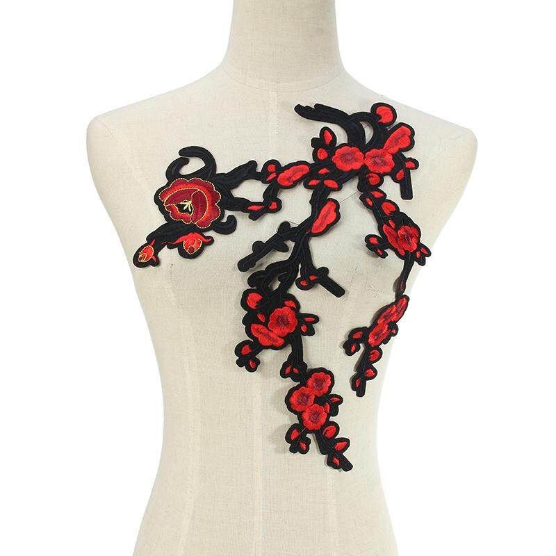 1PC New Plum Blossom Flower Applique Clothing Embroidery Patch Fabric Sticker Elegant Sew-on Clothes Accessories DIY Decoration