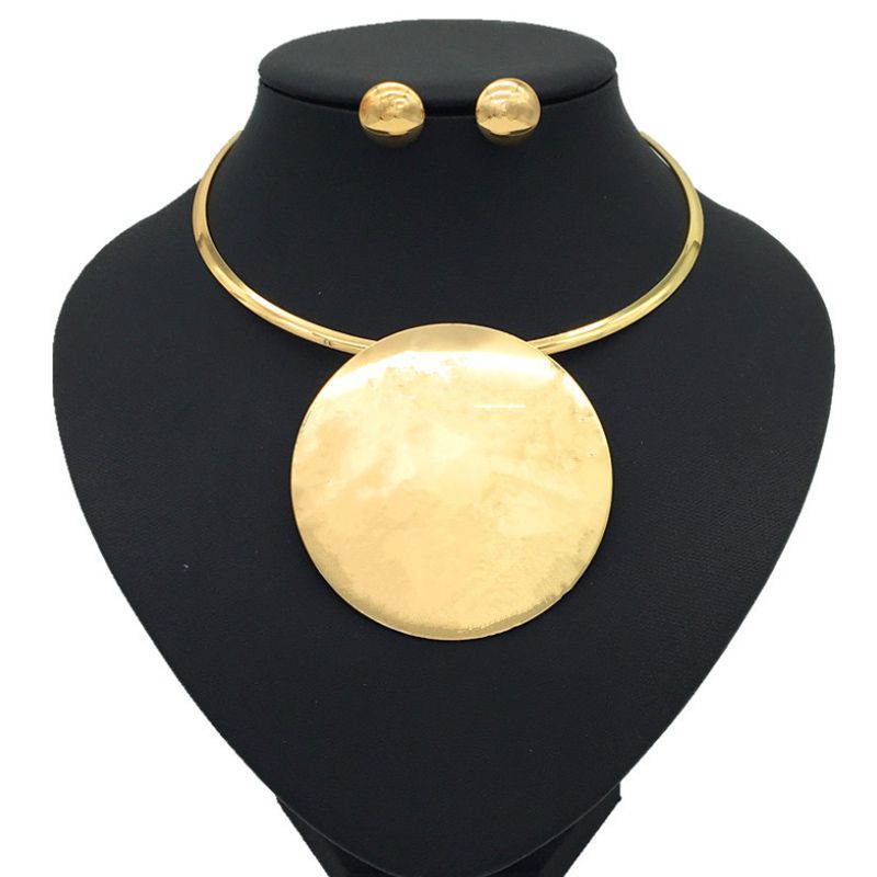 Retro Punk Simple Round Pendant Necklace Collar - Golden
