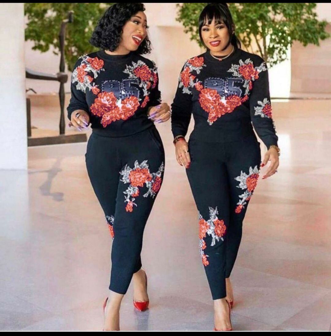 TURKEY WOMEN BLACK COLOR LONG SLEEVE,ROUND NECK,TRACKSUIT