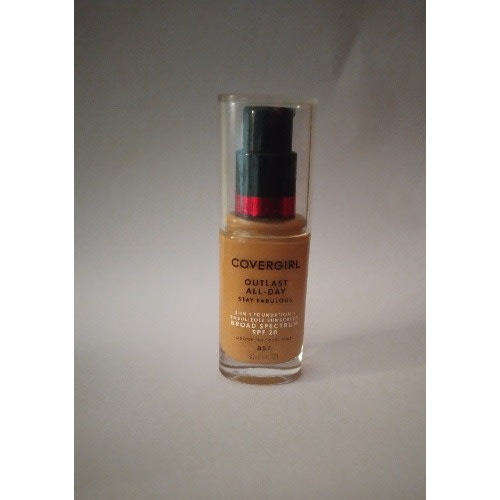 Outlast All Day Stay Fabulous 3-in-1 Foundation Golden Tan 857 Spf 20