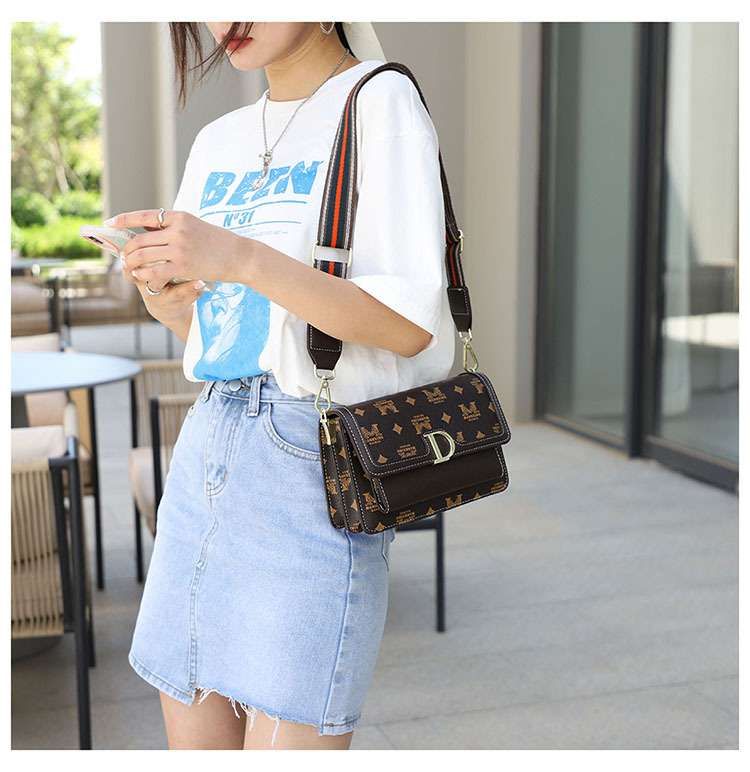 Beautiful Leather Ladies Bag