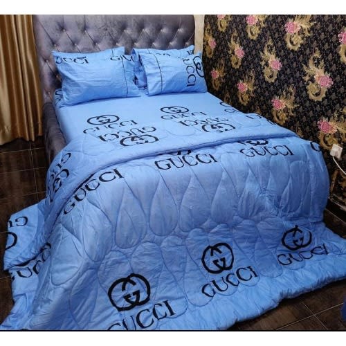 Duvet With Bedsheet And 4 Pillowcases - Gucci Inspired  Set