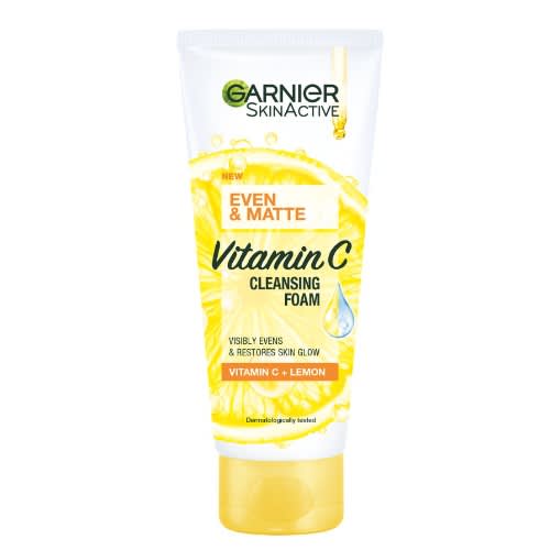 Even & Matte Vitamin C Cleansing Foam Face Wash 100ml