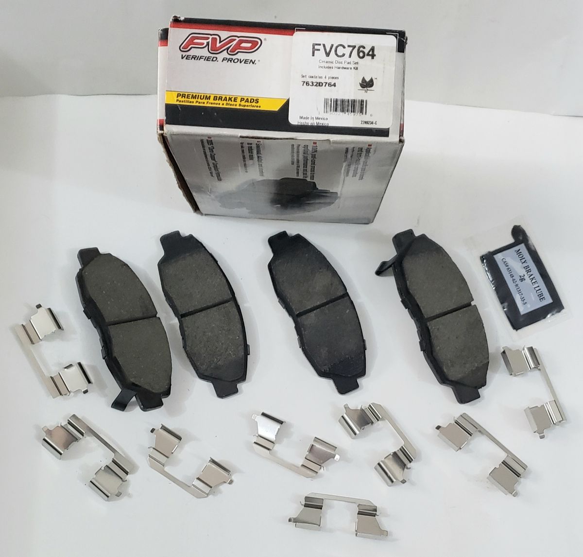 Brakesonline Front Ceramic Brake Pads – 4PCS – Fit Lexus RX450H, Toyota Sienna – Left + Right