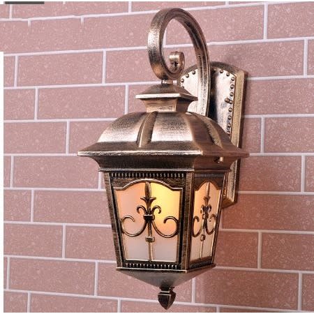 Tr7 Outdoor Wall Light