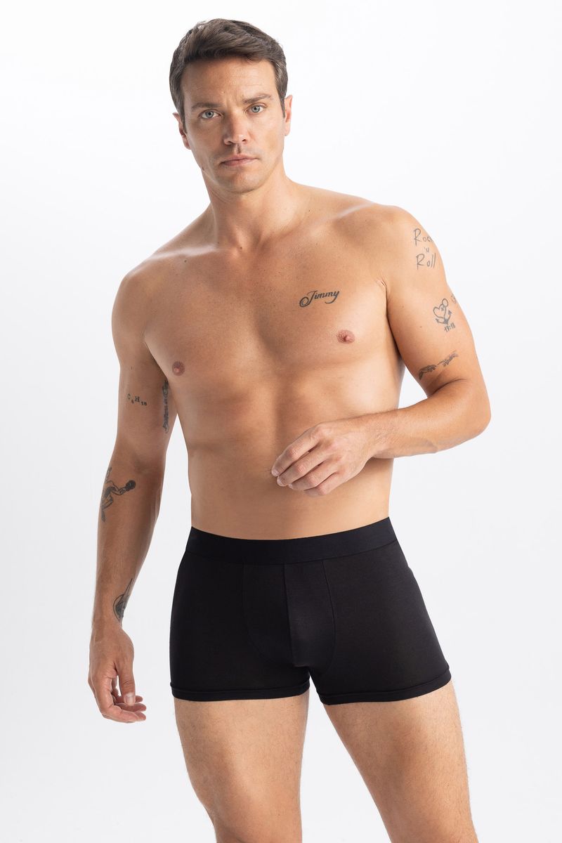 Man Casual Regular Fit Knitted Boxer - Black