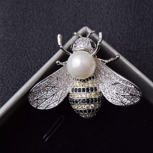Little Bee Brooch - Silver