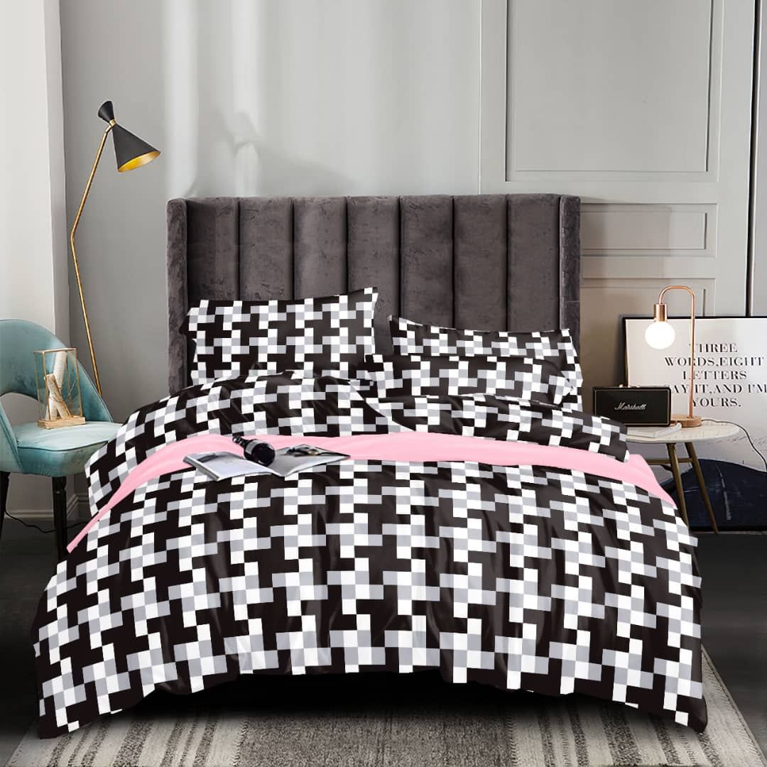 Beautiful Duvet Set With 4 Pillows