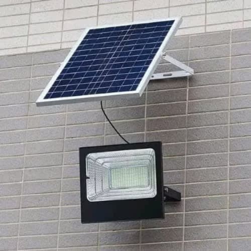 Solar Flood Light With Remote - 100W