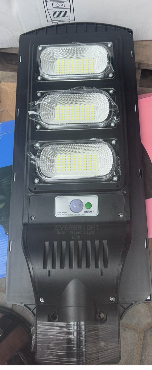 300Watt Solar Street Light (All In One)