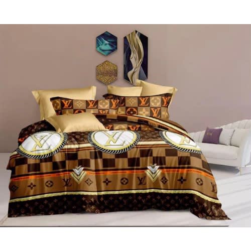 Bedsheet Duvet And Four Pillowcases