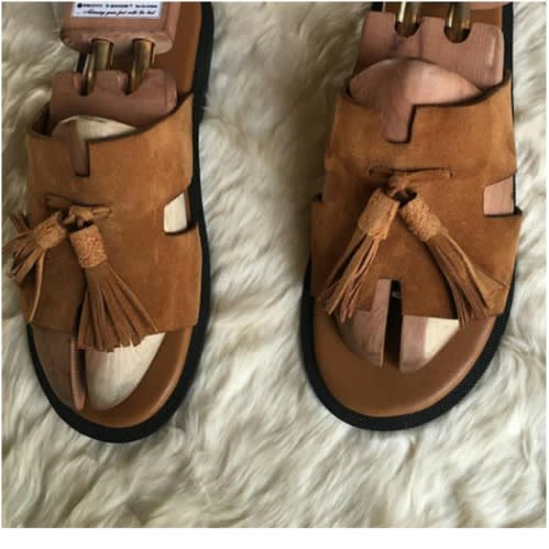 Realwon Classic Brown Suede Tassle Male Slippers