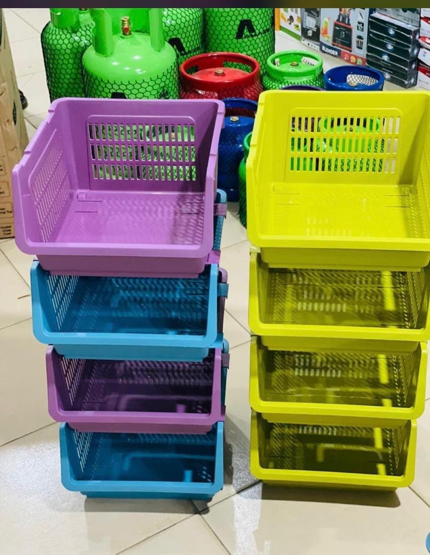 Multifunctional 4-tier trolley rack.