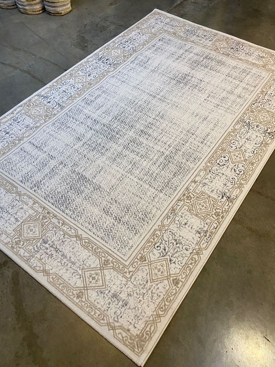 Modern Bold-Border-Design Turkish Center Rug