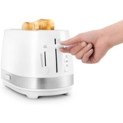 Delonghi 2-slot Toaster - 1200W