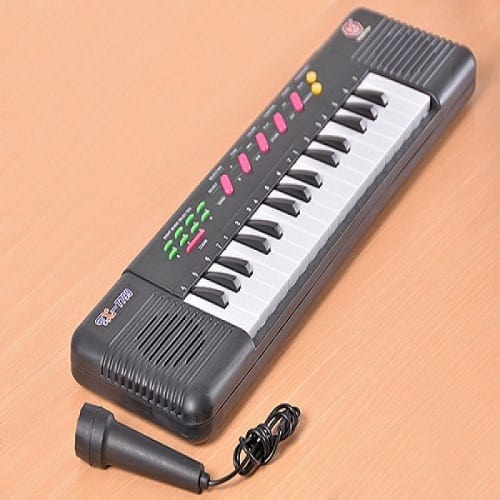 Kid's Electronic Key Board With Microphone