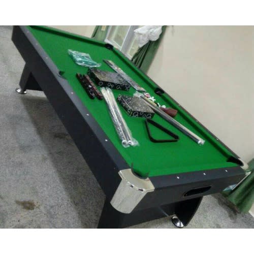 Snooker Table With Snooker Ball And 4 Sticks
