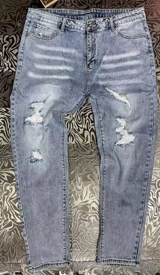 Mens Stock Designer Jeans Skinny Ripped Jeans