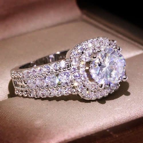 Platinum White Gold Diamond Ring