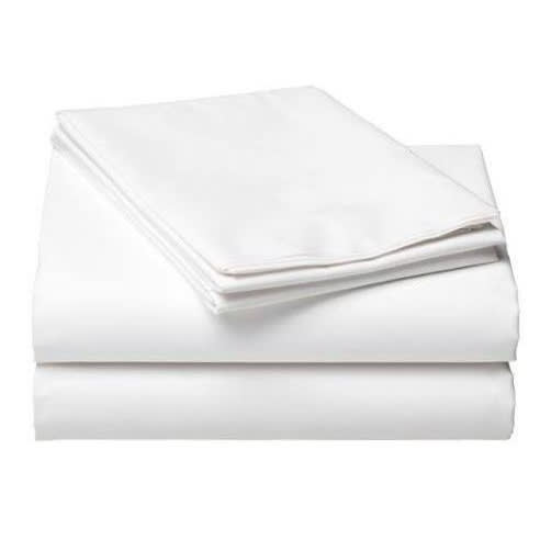 Plain Bedsheet With 4 Pillowcases -White