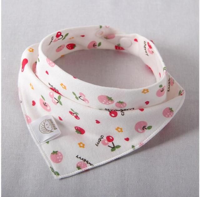 2pcs 26*31cm Cute Baby Bibs Cotton Bandana Bibs