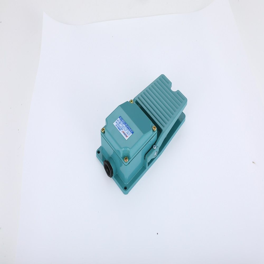 Foot Switch Pedal Switch Foot Pedal Switch With Wire 220V Foot Pedal Type CNC Machine Tool Bending Machine Punch FS-4